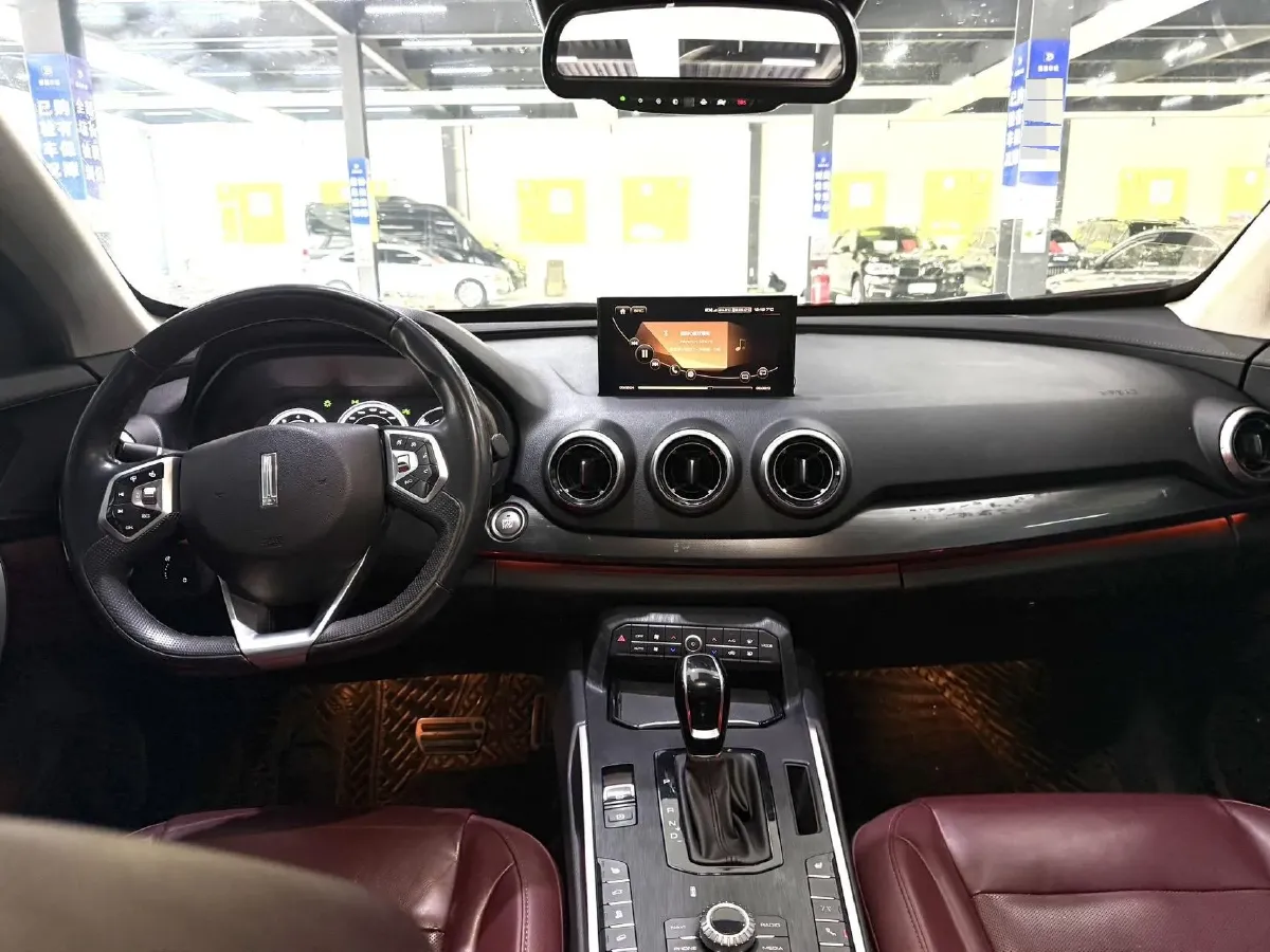 2017 WEY VV7 2.0T 234HP L4 7DCT,autocango,china used car exporter,china ev exporter,chinese used car exporter,chinese used ev exporter