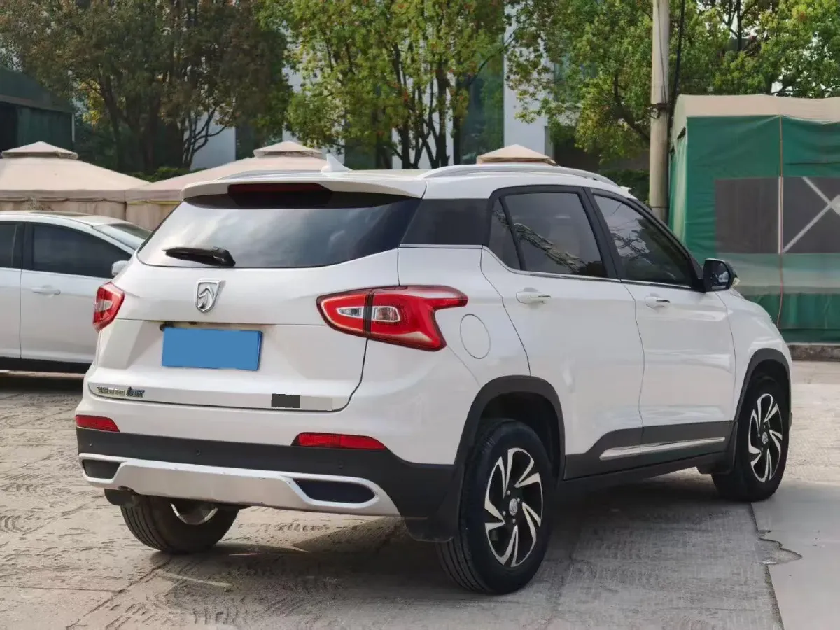 2017 HaiMa S5 Young Edition 1.6L 122HP L4 5MT,autocango,china used car exporter,china ev exporter,chinese used car exporter,chinese used ev exporter