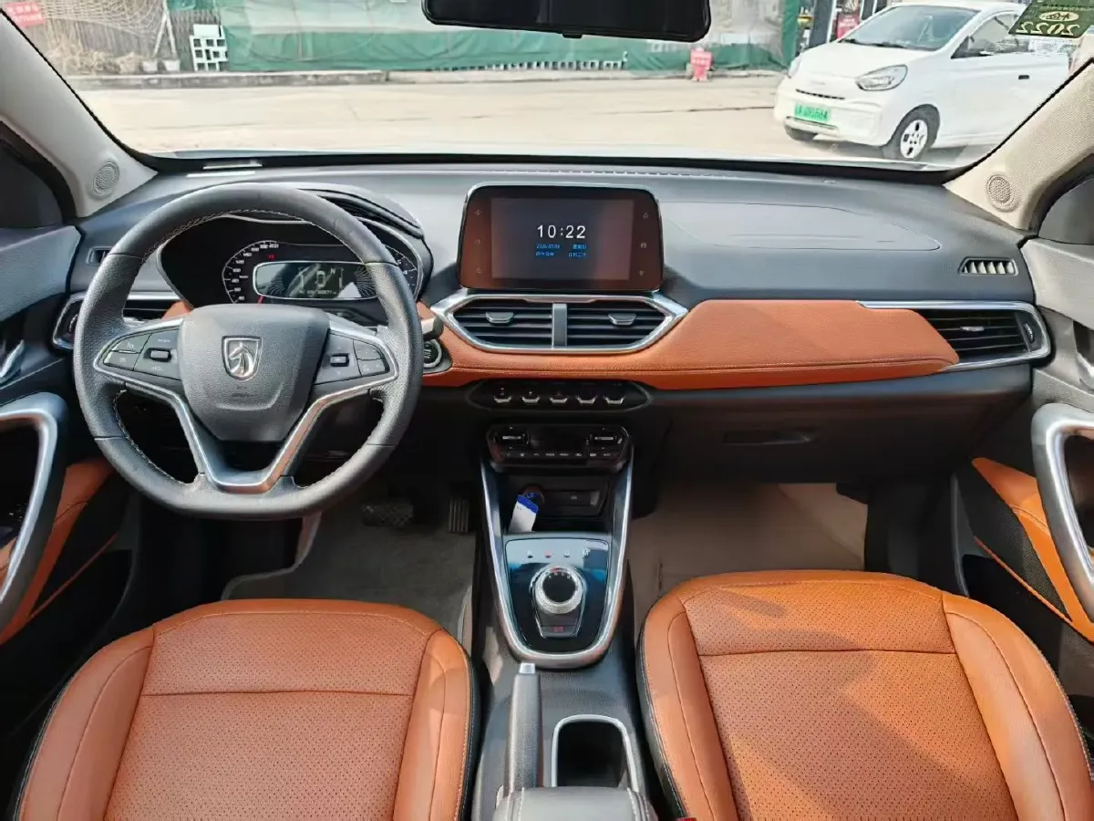 2017 HaiMa S5 Young Edition 1.6L 122HP L4 5MT,autocango,china used car exporter,china ev exporter,chinese used car exporter,chinese used ev exporter