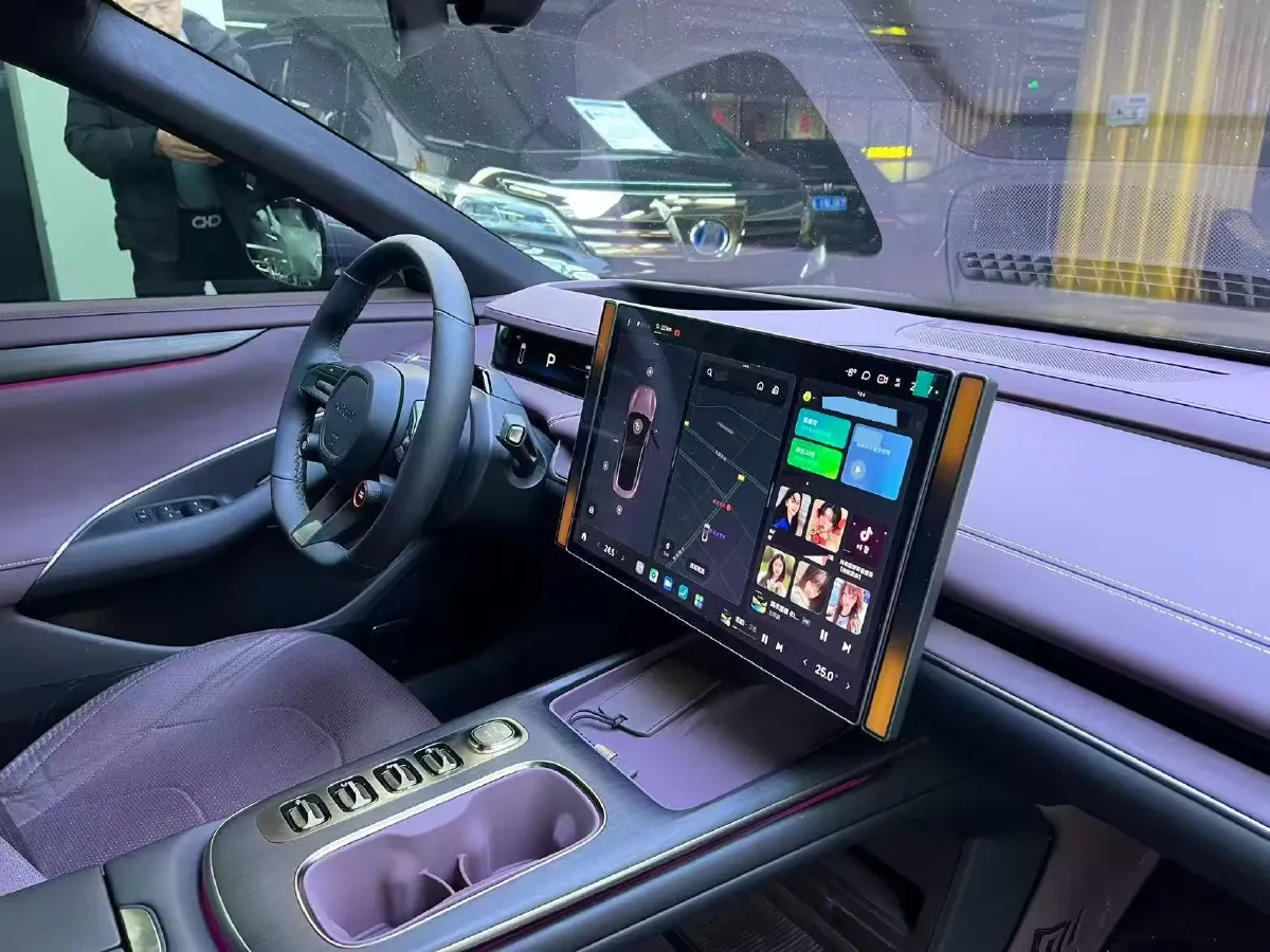 2024 MI SU7 BEV 101KWH,autocango,china used car exporter,china ev exporter,chinese used car exporter,chinese used ev exporter