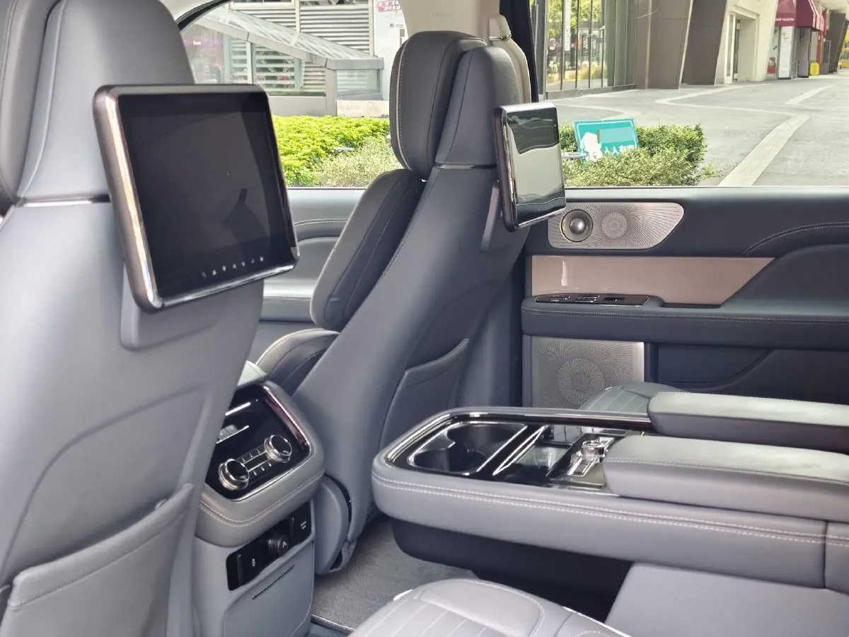 2020 Lincoln Navigator 3.5T 388HP V6 10AT,autocango,china used car exporter,china ev exporter,chinese used car exporter,chinese used ev exporter