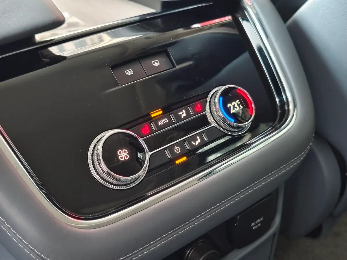 2020 Lincoln Navigator 3.5T 388HP V6 10AT,autocango,china used car exporter,china ev exporter,chinese used car exporter,chinese used ev exporter