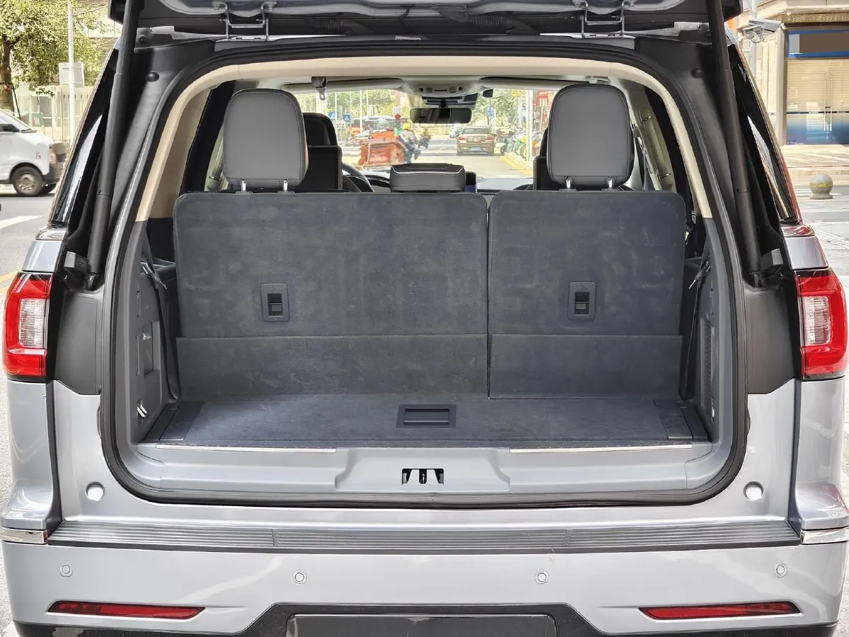 2020 Lincoln Navigator 3.5T 388HP V6 10AT,autocango,china used car exporter,china ev exporter,chinese used car exporter,chinese used ev exporter