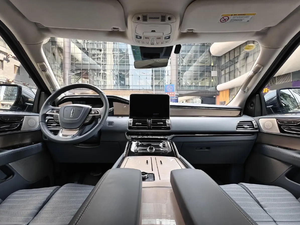 2020 Lincoln Navigator 3.5T 388HP V6 10AT,autocango,china used car exporter,china ev exporter,chinese used car exporter,chinese used ev exporter