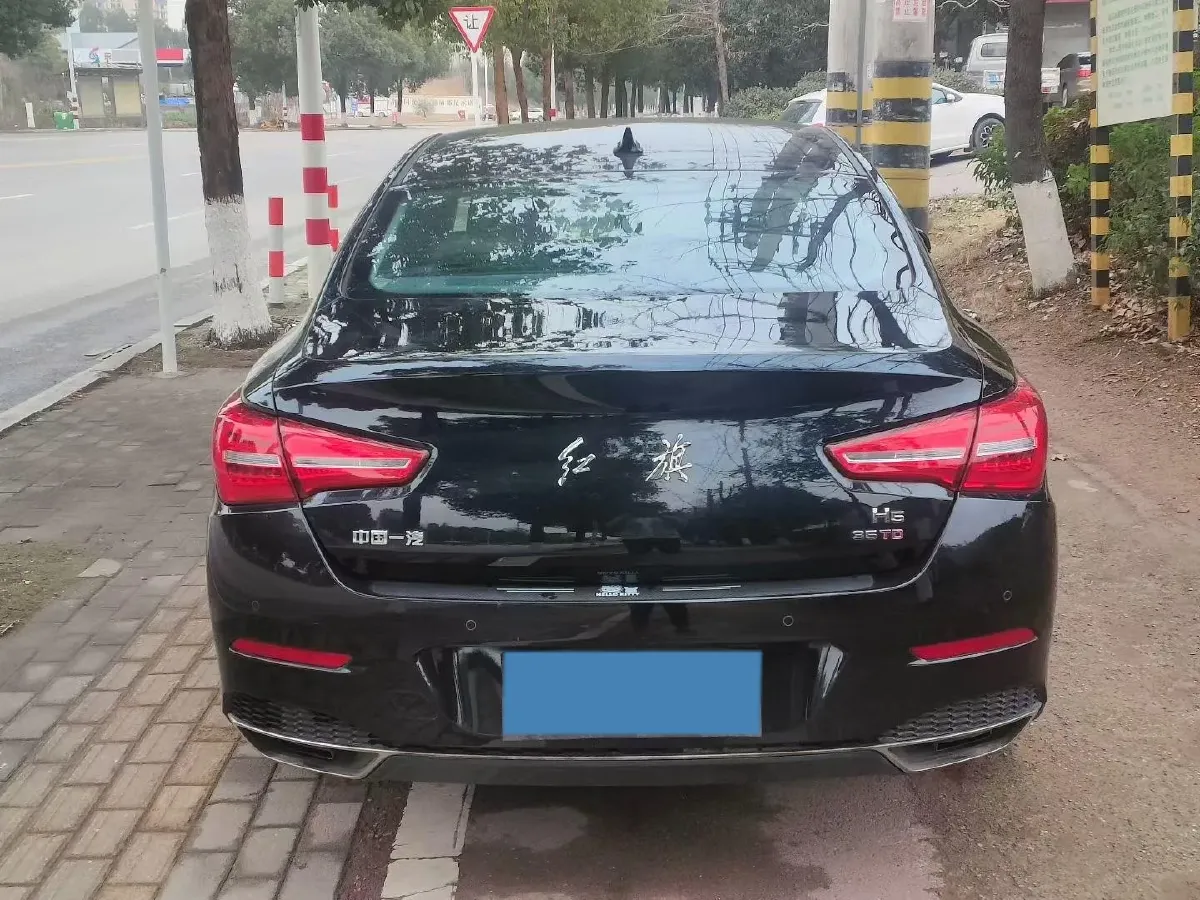 2020 HongQi H5 1.8T 197HP L4 6AT,autocango,china used car exporter,china ev exporter,chinese used car exporter,chinese used ev exporter