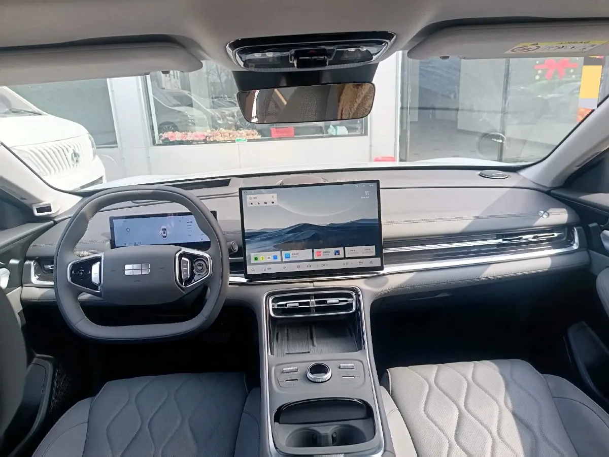 2025 Geely Galaxy A7 1.5L 112HP L4 1DHT PHEV,autocango,china used car exporter,china ev exporter,chinese used car exporter,chinese used ev exporter