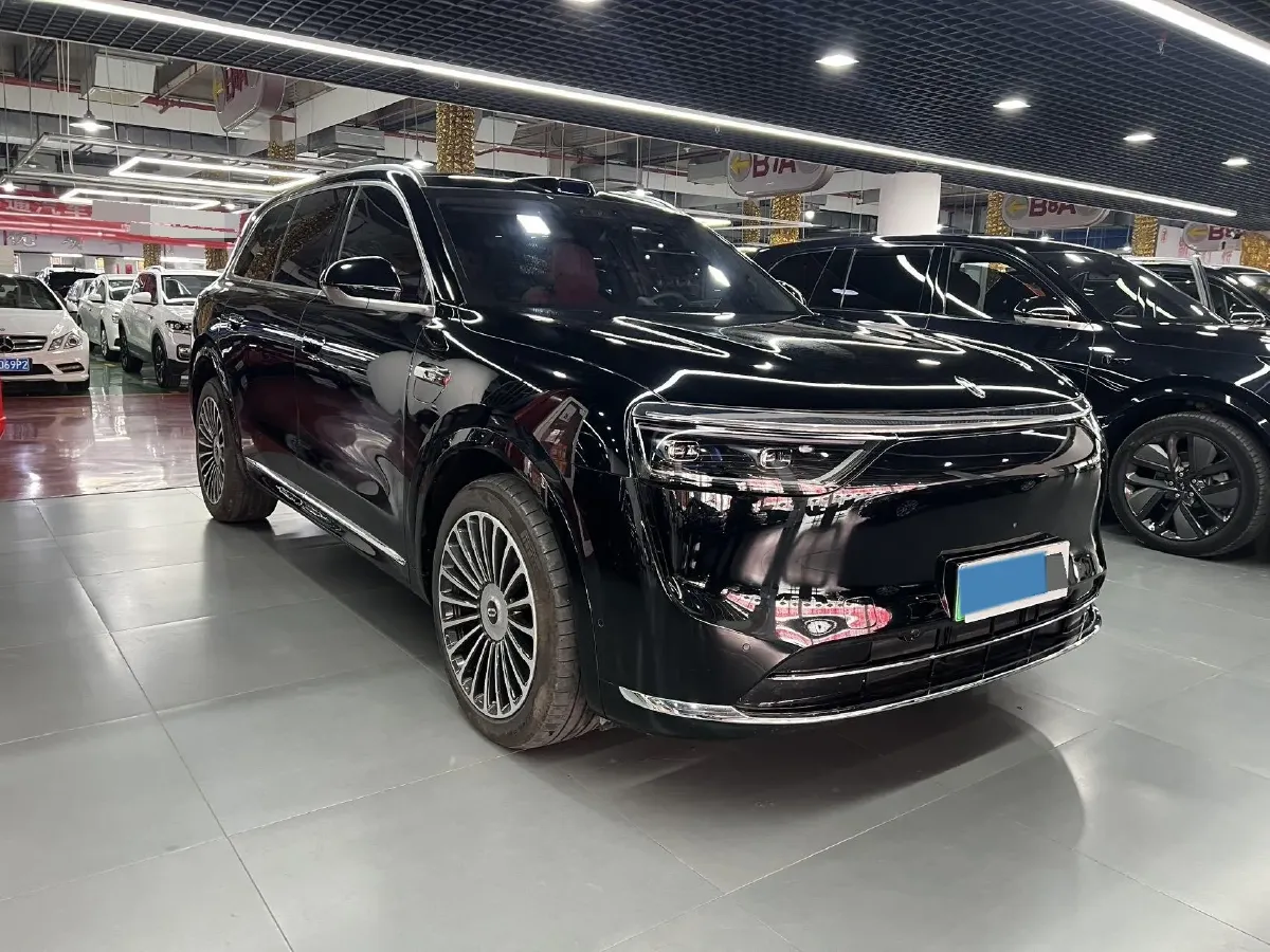 2025 AITO AITO M8 REEV 160HP REEV 53.4KWH,autocango,china used car exporter,china ev exporter,chinese used car exporter,chinese used ev exporter