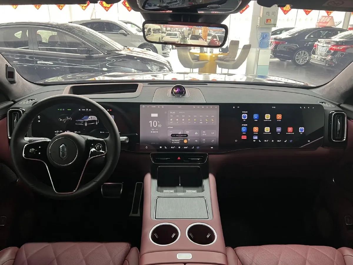 2025 AITO AITO M8 REEV 160HP REEV 53.4KWH,autocango,china used car exporter,china ev exporter,chinese used car exporter,chinese used ev exporter