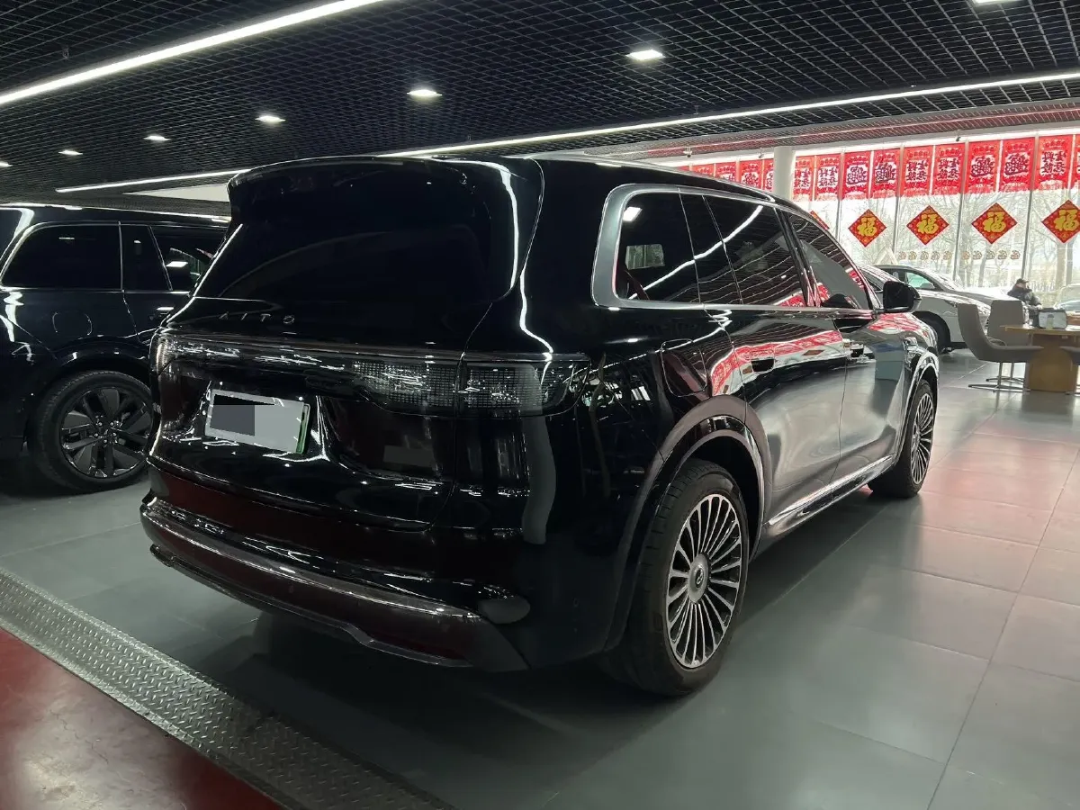 2025 AITO AITO M8 REEV 160HP REEV 53.4KWH,autocango,china used car exporter,china ev exporter,chinese used car exporter,chinese used ev exporter