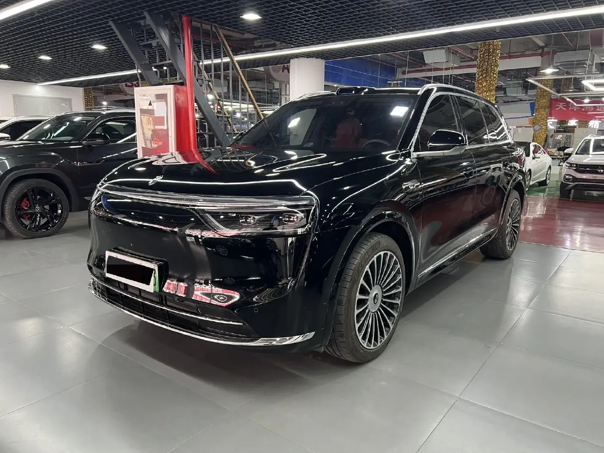 2025 AITO AITO M8 REEV 160HP REEV 53.4KWH,autocango,china used car exporter,china ev exporter,chinese used car exporter,chinese used ev exporter