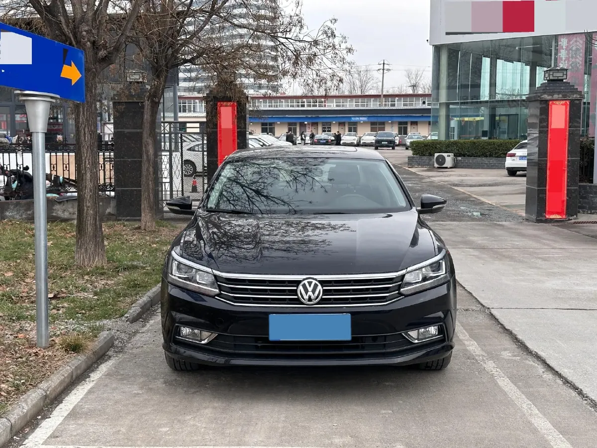 2017 Volkswagen Passat 1.4T 150HP L4 7DCT,autocango,china used car exporter,china ev exporter,chinese used car exporter,chinese used ev exporter