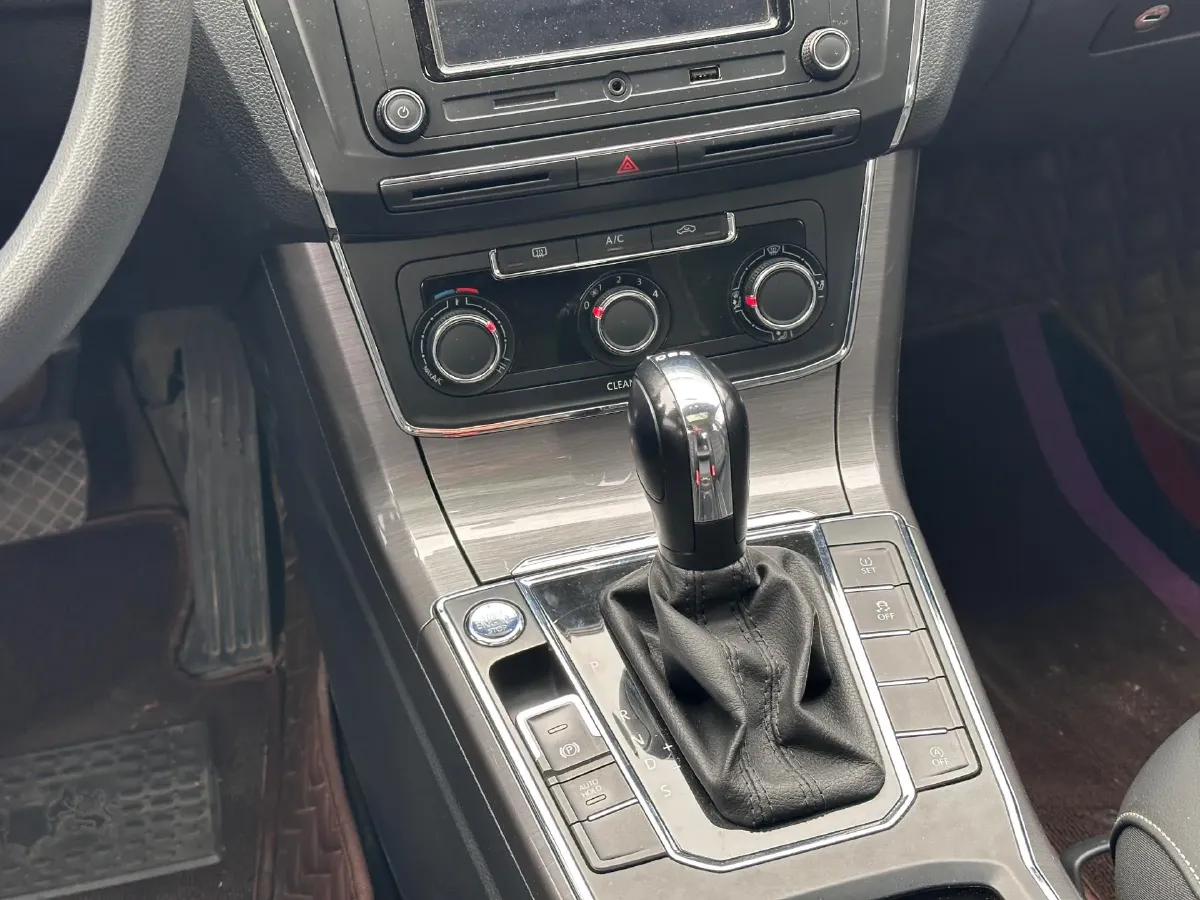 2017 Volkswagen Passat 1.4T 150HP L4 7DCT,autocango,china used car exporter,china ev exporter,chinese used car exporter,chinese used ev exporter