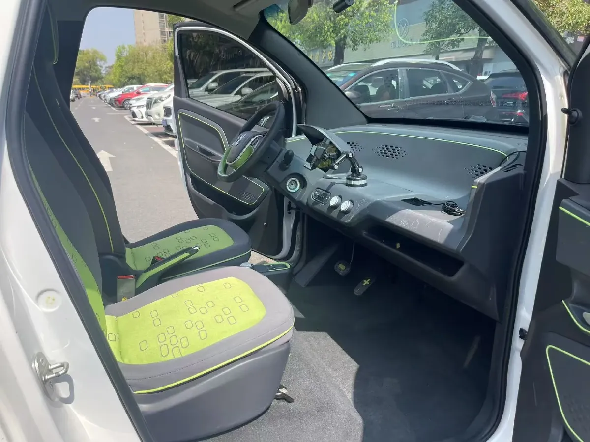 2020 BaoJun E100 BEV 28KWH,autocango,china used car exporter,china ev exporter,chinese used car exporter,chinese used ev exporter