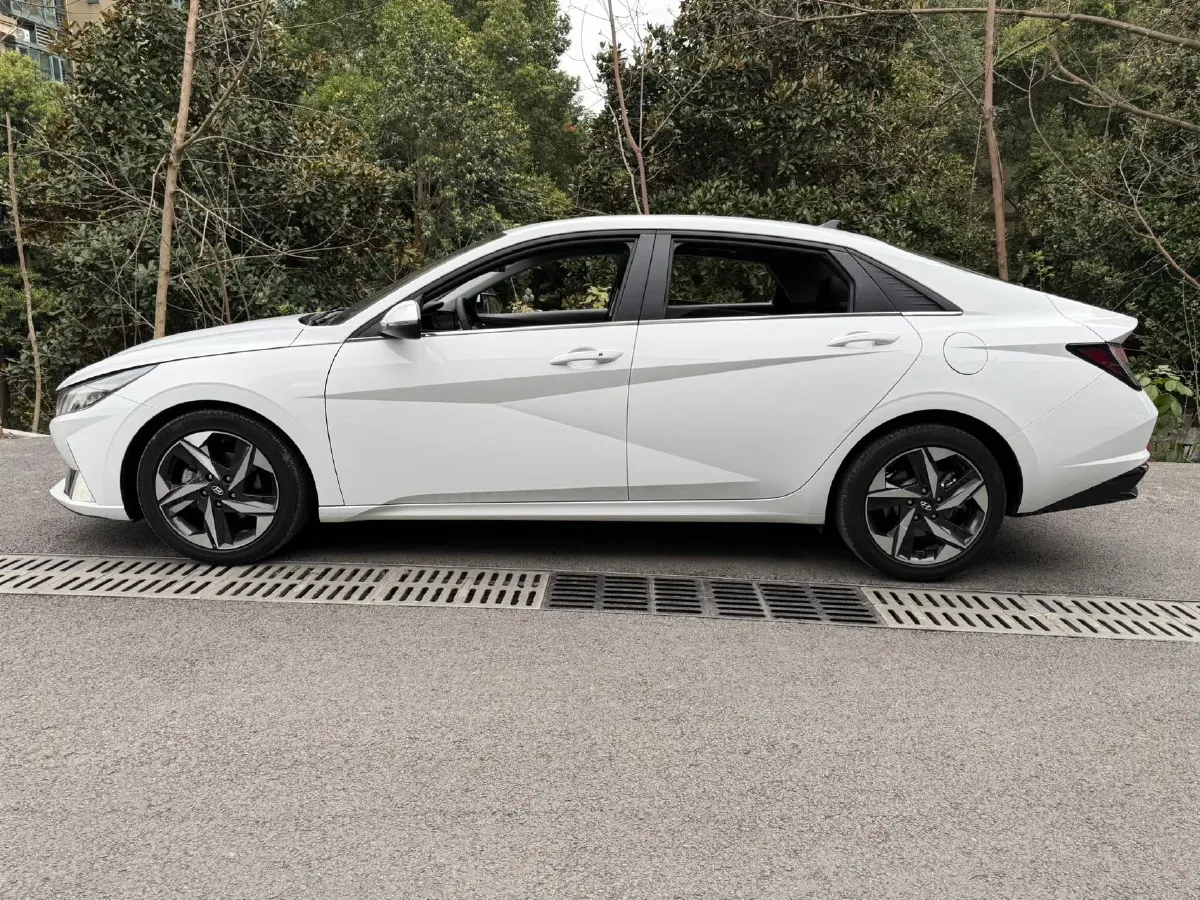 2022 Hyundai Elantra 1.5L 115HP L4 CVT,autocango,china used car exporter,china ev exporter,chinese used car exporter,chinese used ev exporter