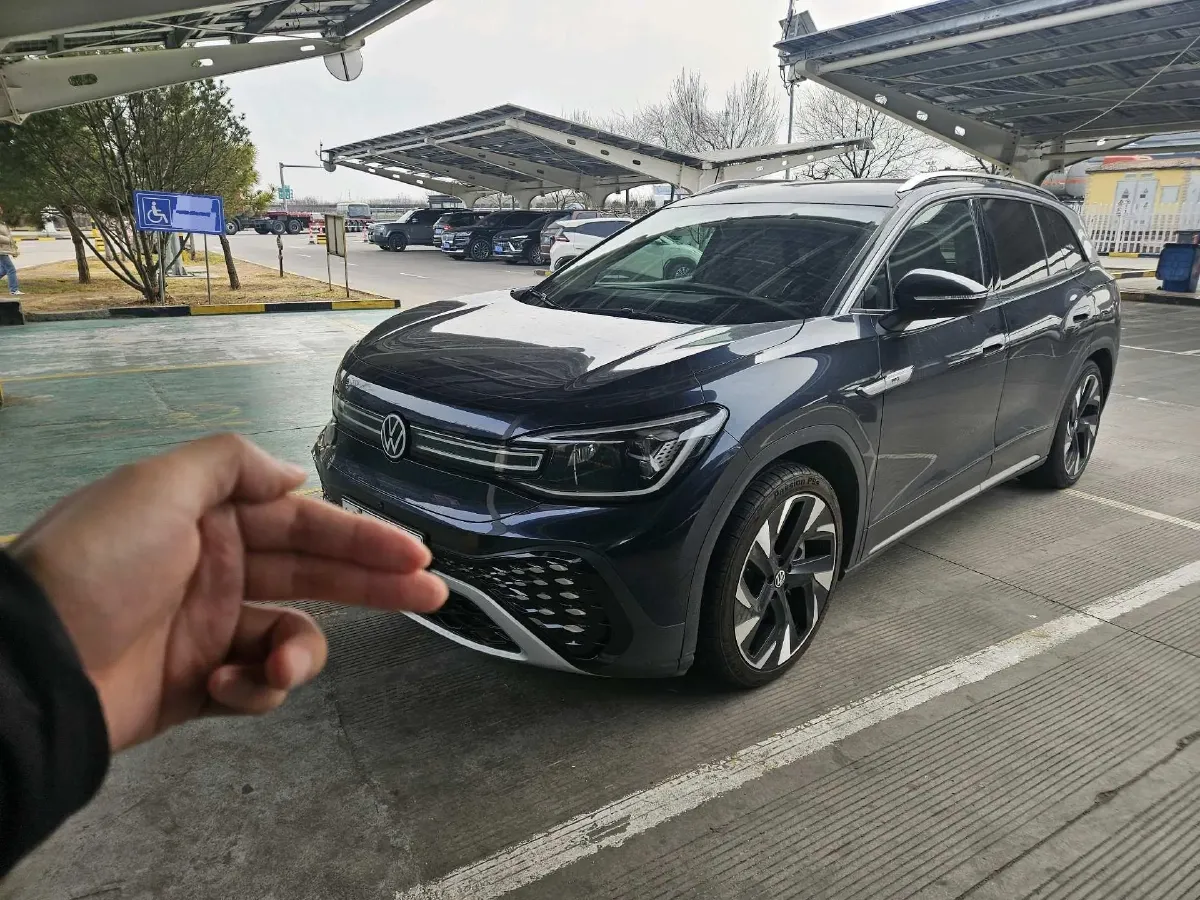 2021 Volkswagen ID.6 Crozz BEV 84.8KWH,autocango,china used car exporter,china ev exporter,chinese used car exporter,chinese used ev exporter