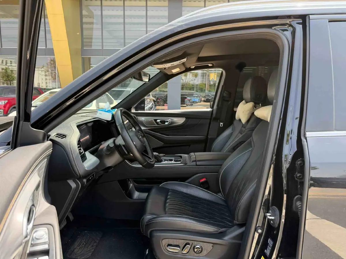 2022 GAC Trumpchi GS8 2.0T 252HP L4 8AT,autocango,china used car exporter,china ev exporter,chinese used car exporter,chinese used ev exporter