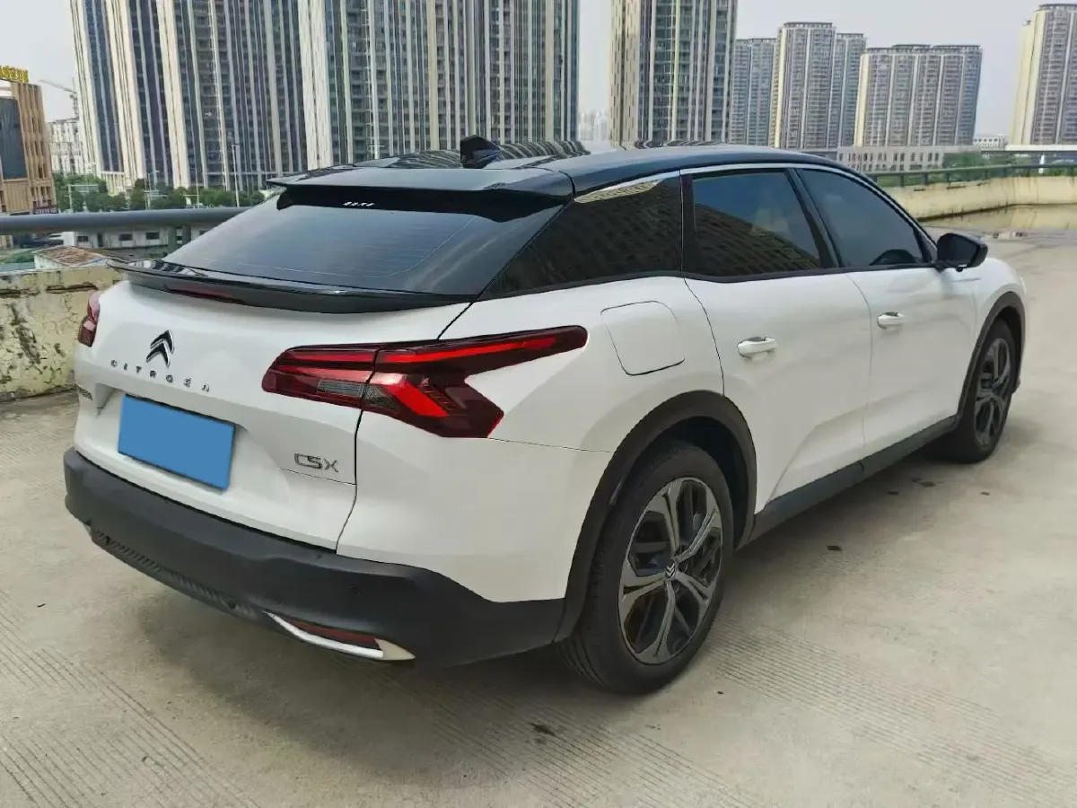 2022 Citroen C5 X 1.6T 175HP L4 8AT,autocango,china used car exporter,china ev exporter,chinese used car exporter,chinese used ev exporter