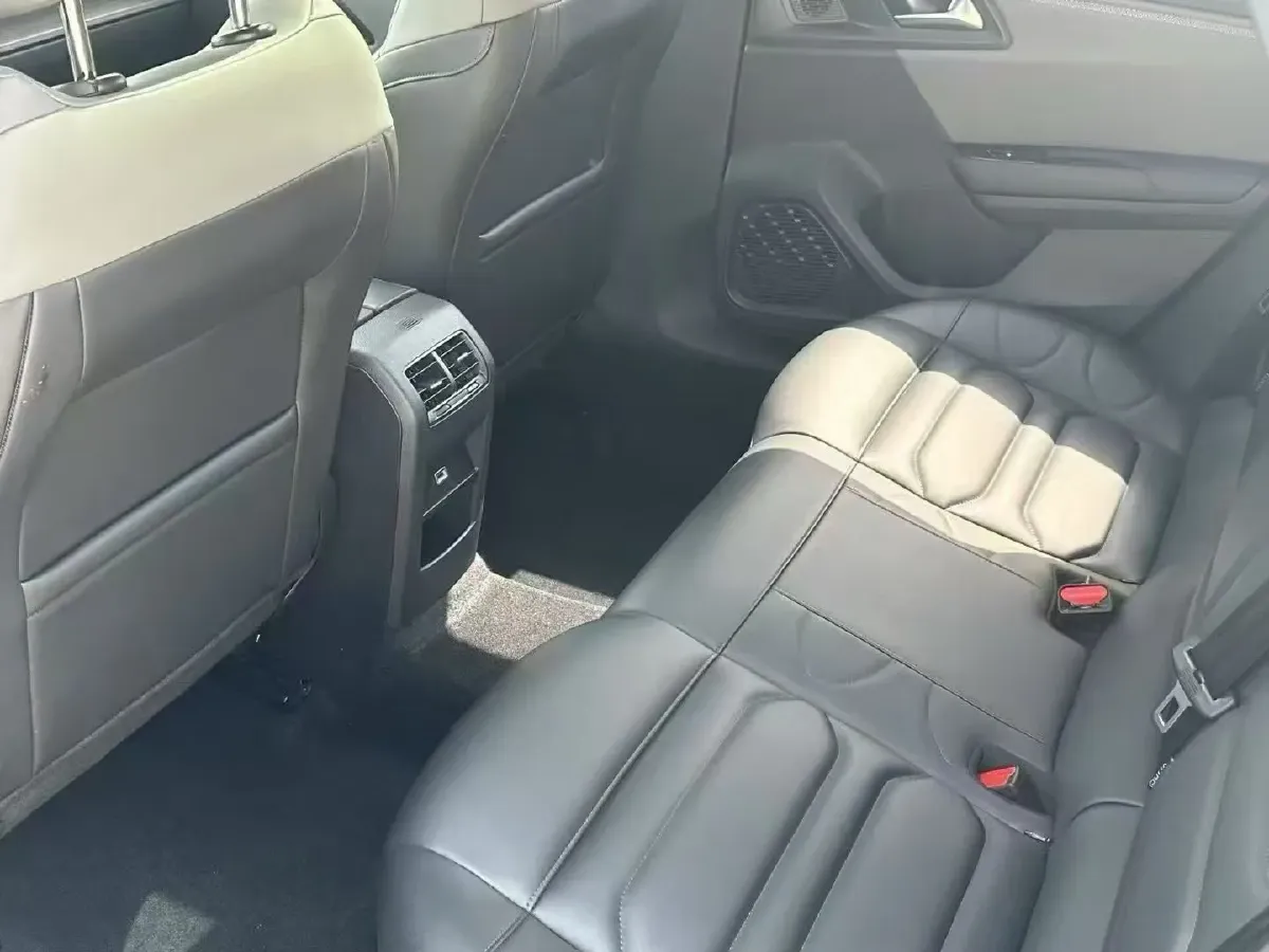 2022 Citroen C5 X 1.6T 175HP L4 8AT,autocango,china used car exporter,china ev exporter,chinese used car exporter,chinese used ev exporter