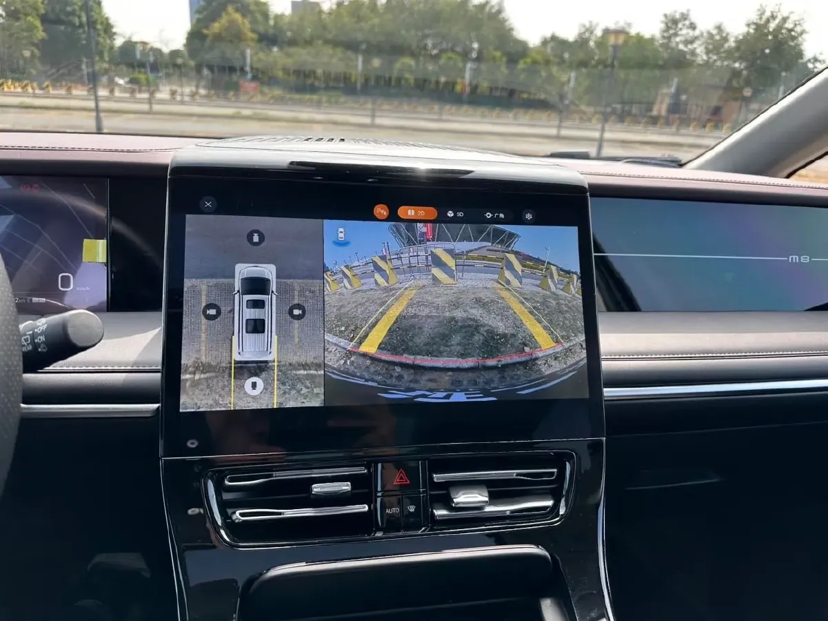 2024 GAC Trumpchi M8 2.0T 252HP L4 8AT,autocango,china used car exporter,china ev exporter,chinese used car exporter,chinese used ev exporter