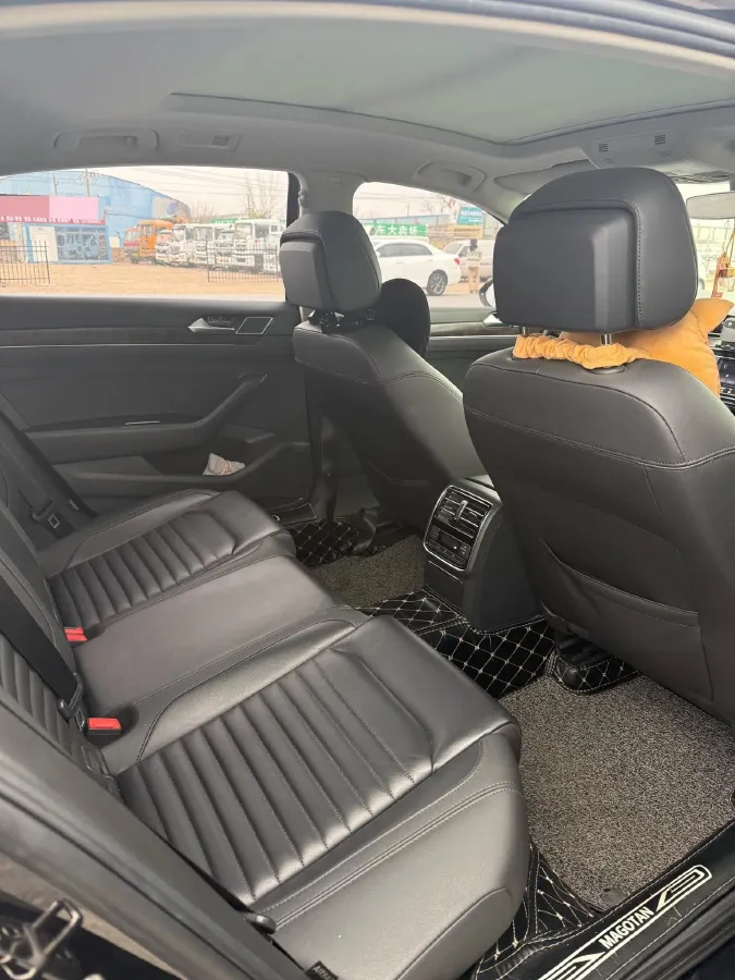 2018 Volkswagen Magotan 1.8T 180HP L4 7DCT,autocango,china used car exporter,china ev exporter,chinese used car exporter,chinese used ev exporter