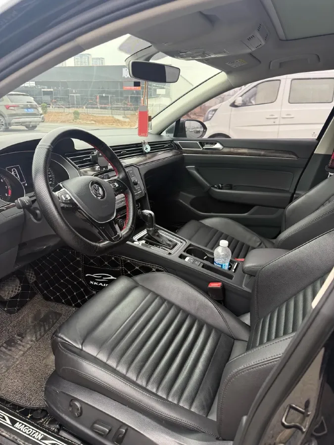 2018 Volkswagen Magotan 1.8T 180HP L4 7DCT,autocango,china used car exporter,china ev exporter,chinese used car exporter,chinese used ev exporter