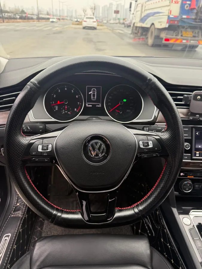 2018 Volkswagen Magotan 1.8T 180HP L4 7DCT,autocango,china used car exporter,china ev exporter,chinese used car exporter,chinese used ev exporter