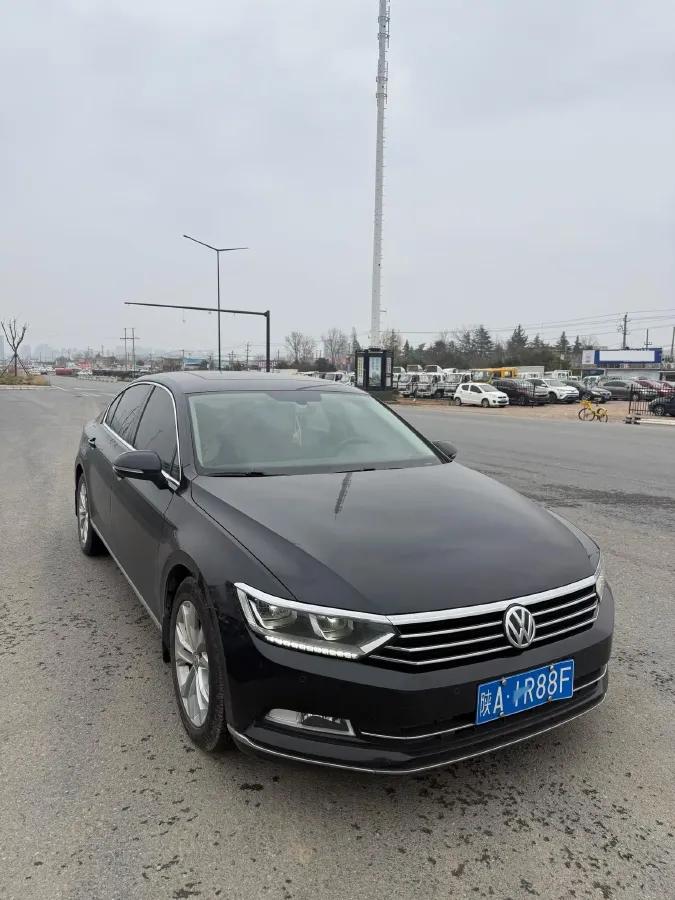 2018 Volkswagen Magotan 1.8T 180HP L4 7DCT,autocango,china used car exporter,china ev exporter,chinese used car exporter,chinese used ev exporter