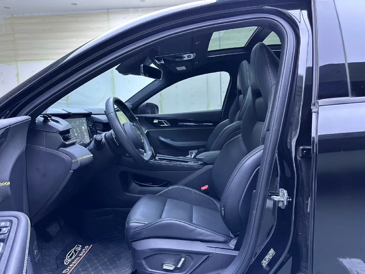 2023 MAXUS G50 1.5T 181HP L4 7DCT,autocango,china used car exporter,china ev exporter,chinese used car exporter,chinese used ev exporter