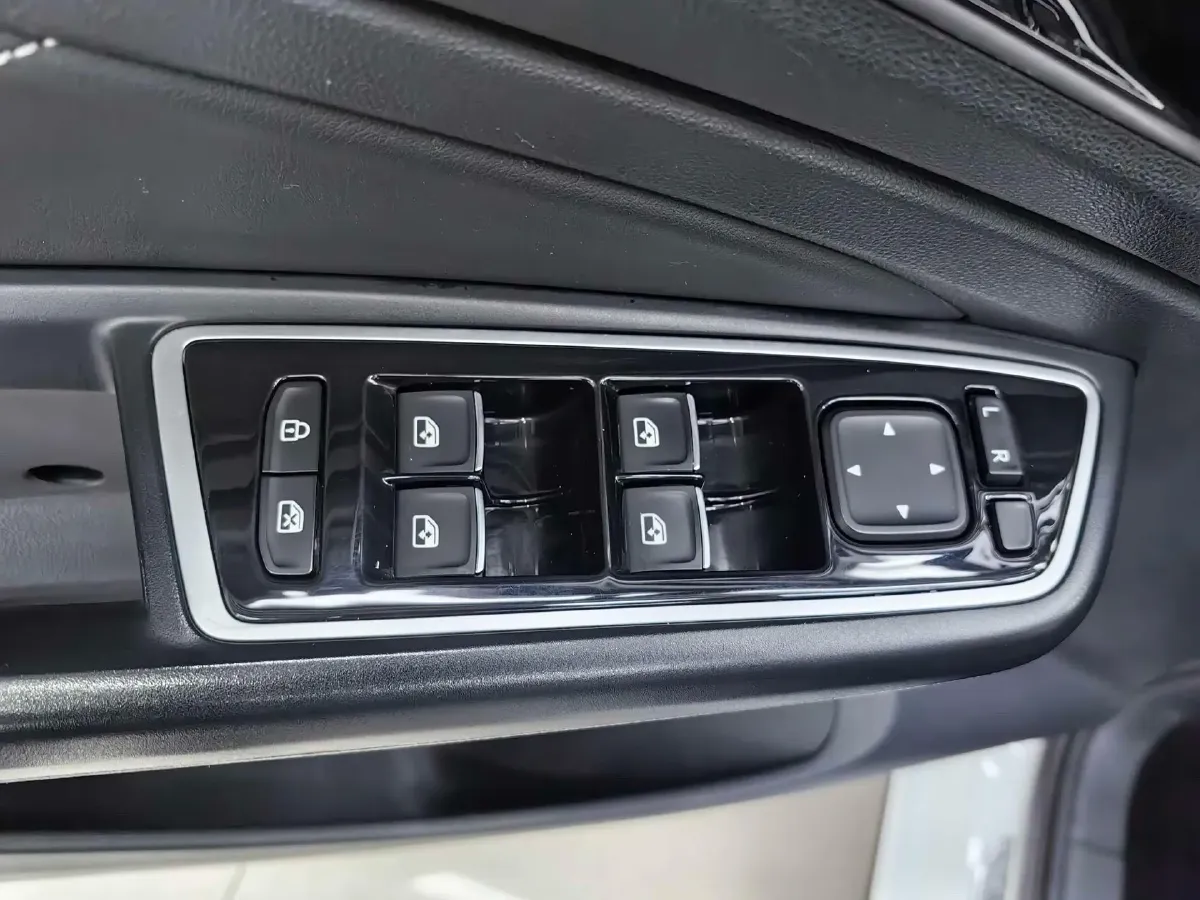 2022 Jetta VS5 1.4T 150HP L4 6AT,autocango,china used car exporter,china ev exporter,chinese used car exporter,chinese used ev exporter