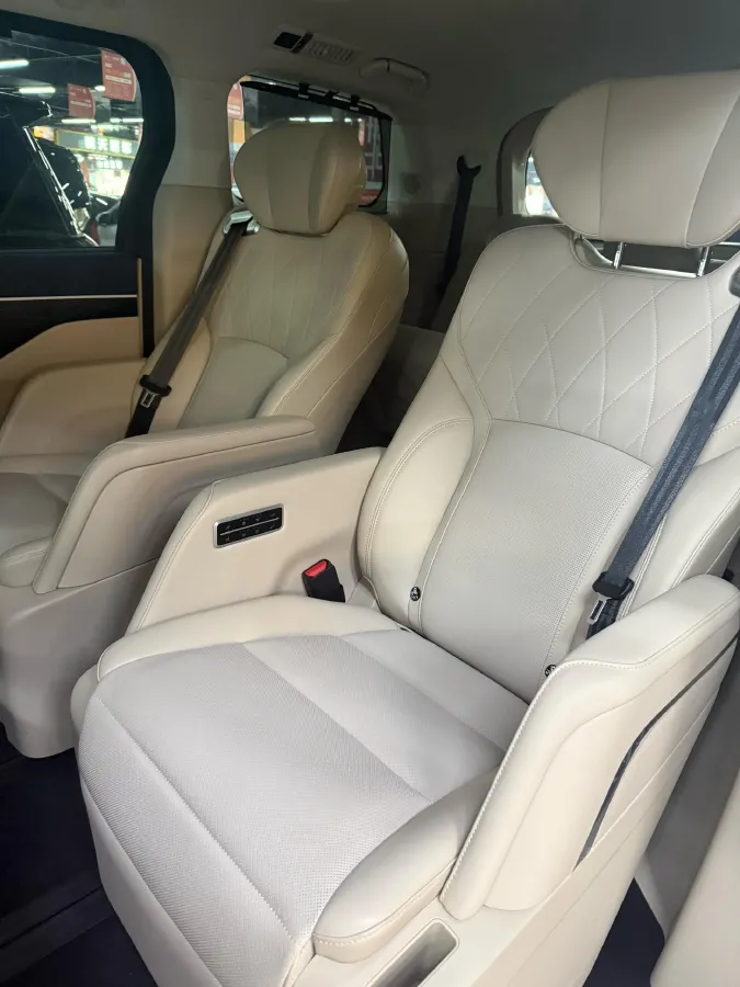 2024 Mercedes-Benz C Class 1.5T 204HP L4 9AT,autocango,china used car exporter,china ev exporter,chinese used car exporter,chinese used ev exporter