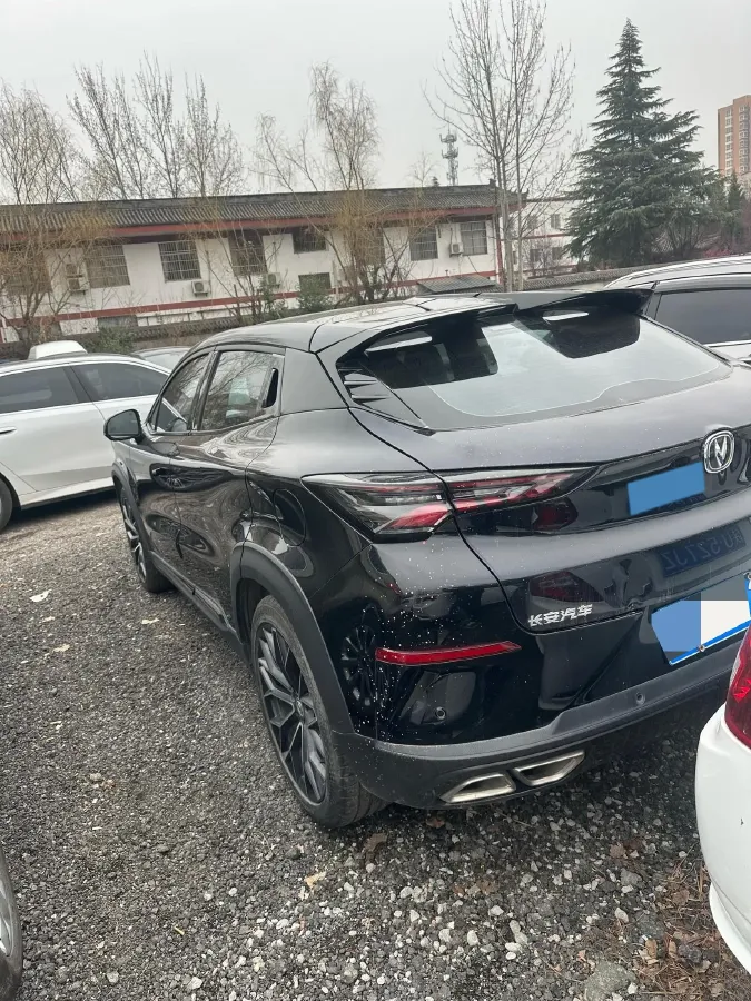 2022 ChangAn UNI-T 1.5T 188HP L4 7DCT,autocango,china used car exporter,china ev exporter,chinese used car exporter,chinese used ev exporter