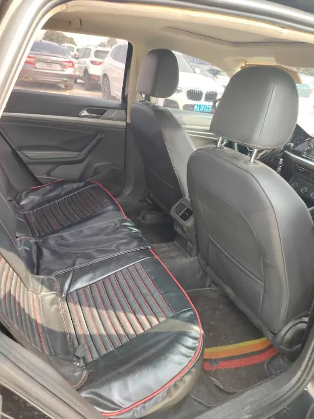 2019 Volkswagen Lavida 1.5L 113HP L4 5MT,autocango,china used car exporter,china ev exporter,chinese used car exporter,chinese used ev exporter