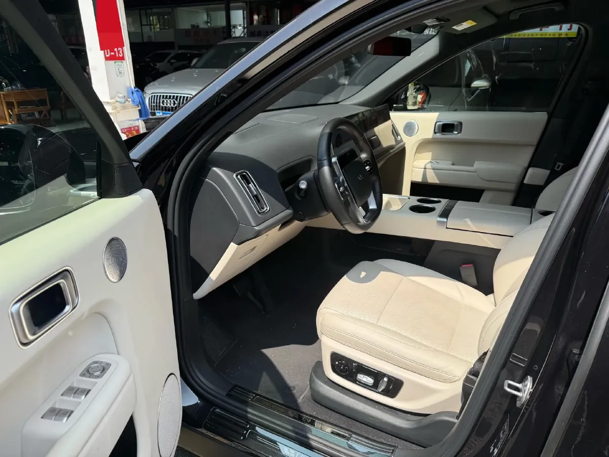2022 Li L9 Range Extended 154HP REEV 42.6KWH,autocango,china used car exporter,china ev exporter,chinese used car exporter,chinese used ev exporter