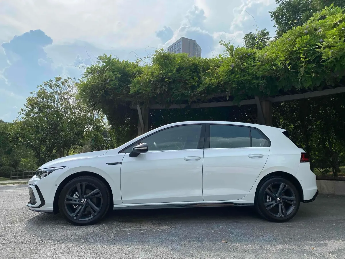 2023 Volkswagen Golf 1.4T 150HP L4 7DCT,autocango,china used car exporter,china ev exporter,chinese used car exporter,chinese used ev exporter