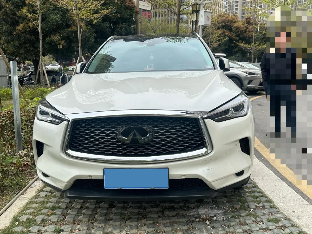 2020 Infiniti QX50 2.0T 272HP L4 CVT,autocango,china used car exporter,china ev exporter,chinese used car exporter,chinese used ev exporter