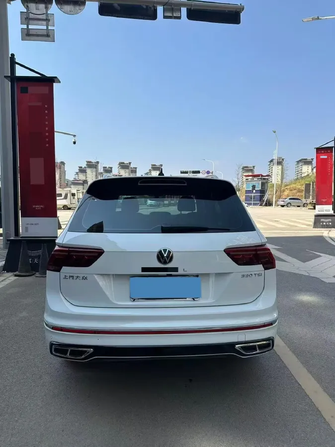 2024 Volkswagen Tiguan L 2.0T 186HP L4 7DCT,autocango,china used car exporter,china ev exporter,chinese used car exporter,chinese used ev exporter