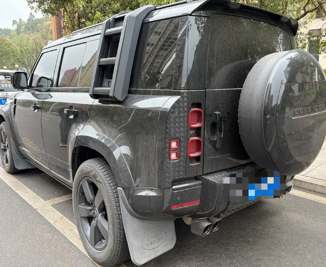 2025 Land Rover Defender 3.0T 400HP L6 8AT,autocango,china used car exporter,china ev exporter,chinese used car exporter,chinese used ev exporter