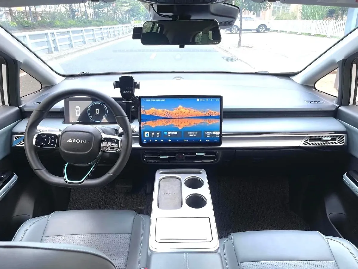 2023 GAC Trumpchi GS4 1.5T 177HP L4 6AT,autocango,china used car exporter,china ev exporter,chinese used car exporter,chinese used ev exporter