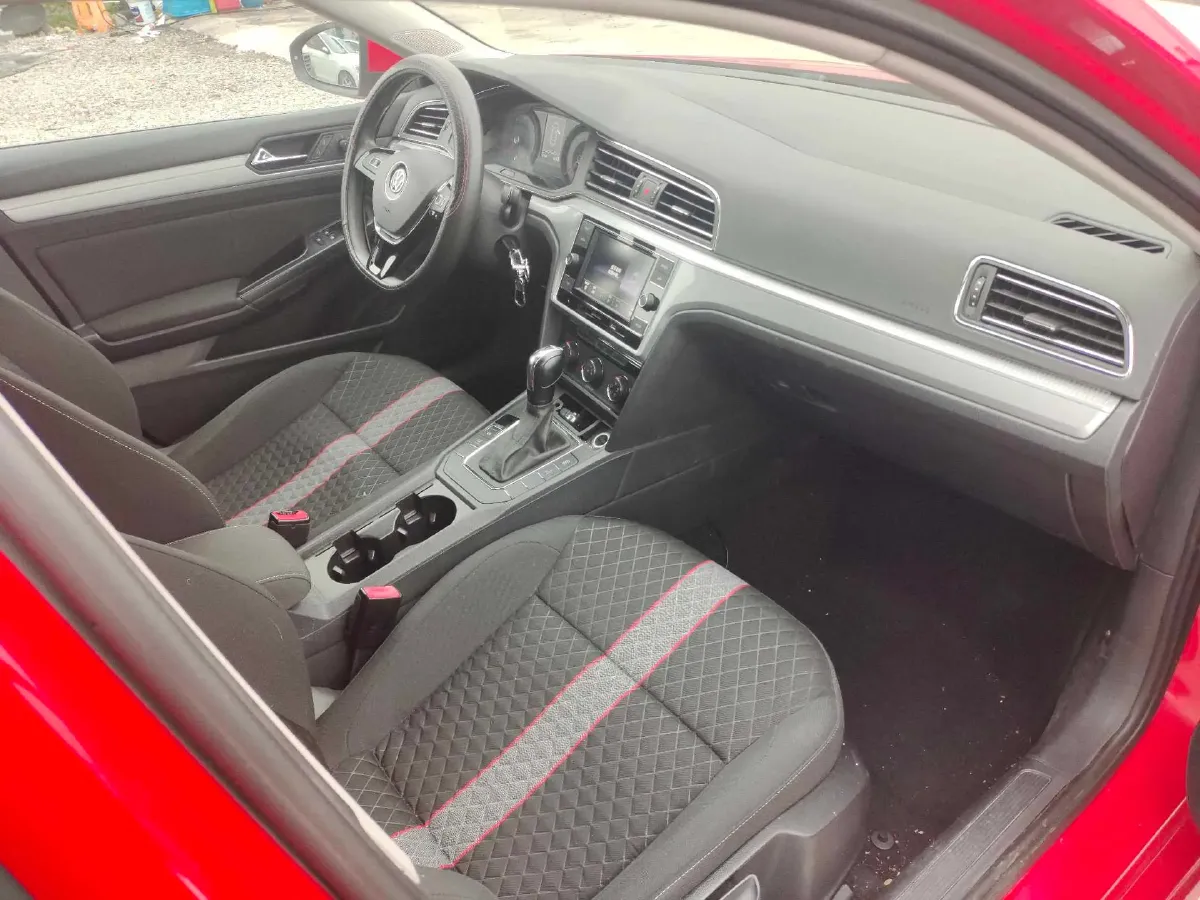 2019 Volkswagen T-Cross 1.4T 150HP L4 7DCT,autocango,china used car exporter,china ev exporter,chinese used car exporter,chinese used ev exporter