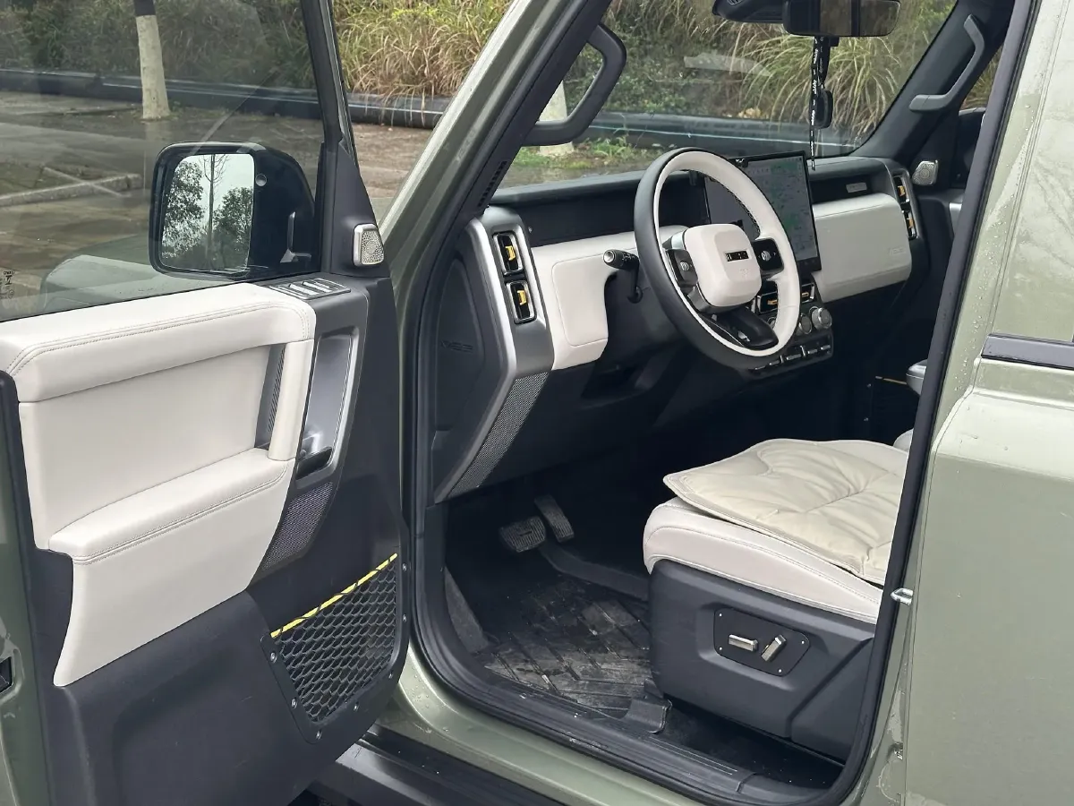 2025 Yufeng Auto Golden Warehouse BEV,autocango,china used car exporter,china ev exporter,chinese used car exporter,chinese used ev exporter