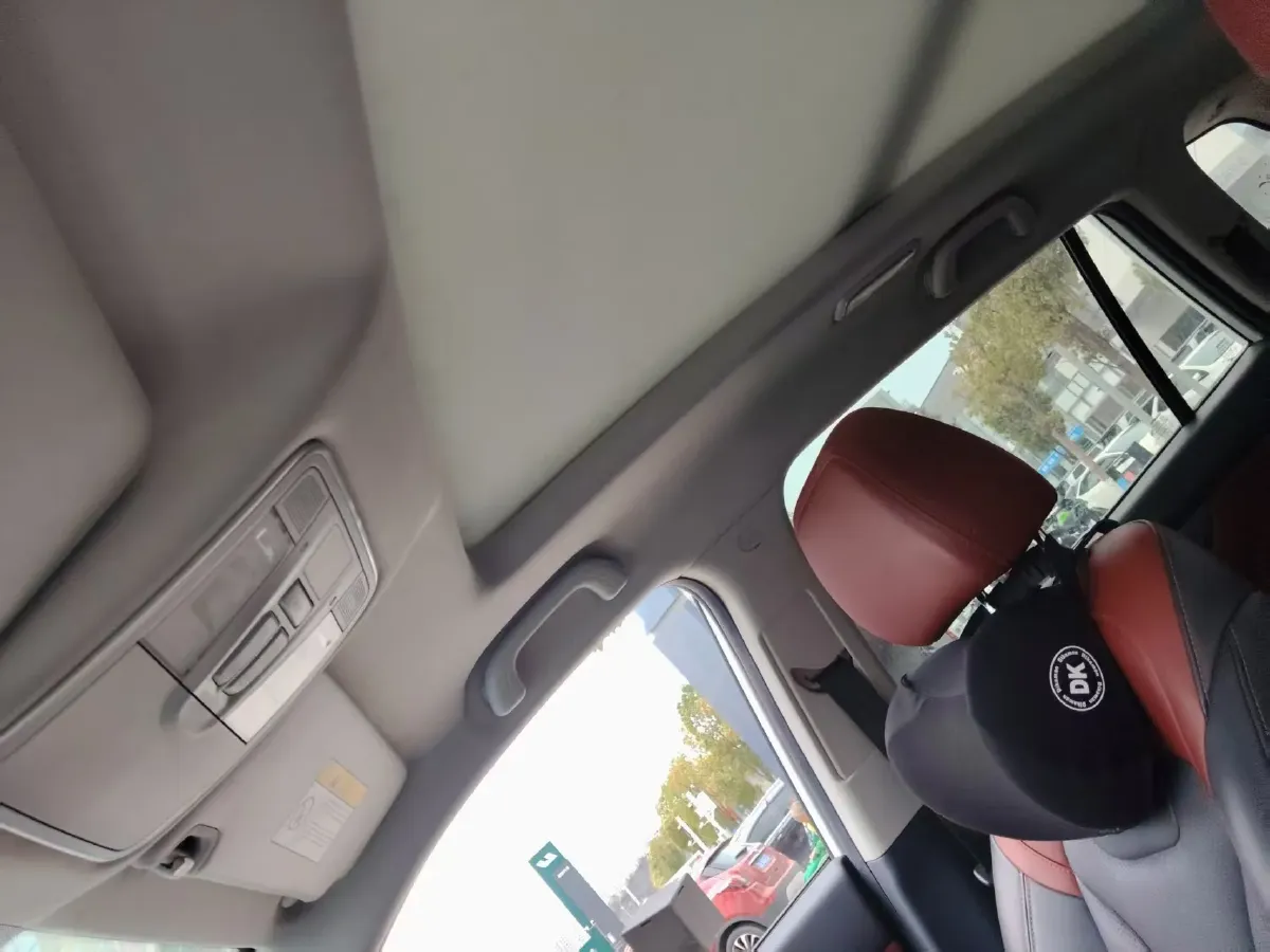 2023 ChangAn CS75 1.5T 188HP L4 7DCT,autocango,china used car exporter,china ev exporter,chinese used car exporter,chinese used ev exporter