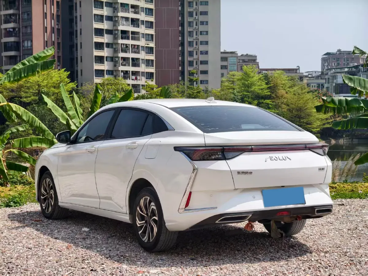 2021 DongFeng Aeolus YiXuan 1.5T 150HP L4 6DCT,autocango,china used car exporter,china ev exporter,chinese used car exporter,chinese used ev exporter