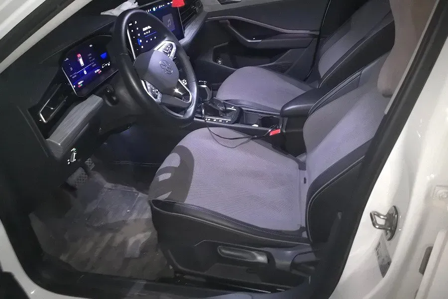 2023 Volkswagen Sagitar 1.5T 160HP L4 7DCT,autocango,china used car exporter,china ev exporter,chinese used car exporter,chinese used ev exporter