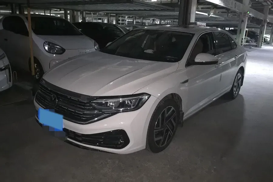 2023 Volkswagen Sagitar 1.5T 160HP L4 7DCT,autocango,china used car exporter,china ev exporter,chinese used car exporter,chinese used ev exporter