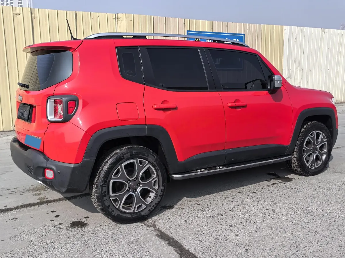 2017 Jeep Renegade 2.0L 155HP L4 9AT,autocango,china used car exporter,china ev exporter,chinese used car exporter,chinese used ev exporter