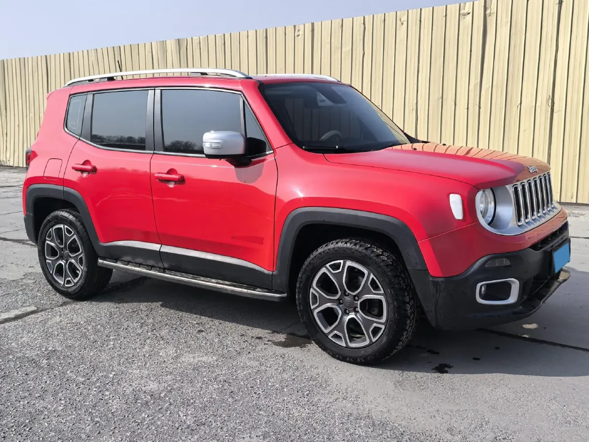 2017 Jeep Renegade 2.0L 155HP L4 9AT,autocango,china used car exporter,china ev exporter,chinese used car exporter,chinese used ev exporter
