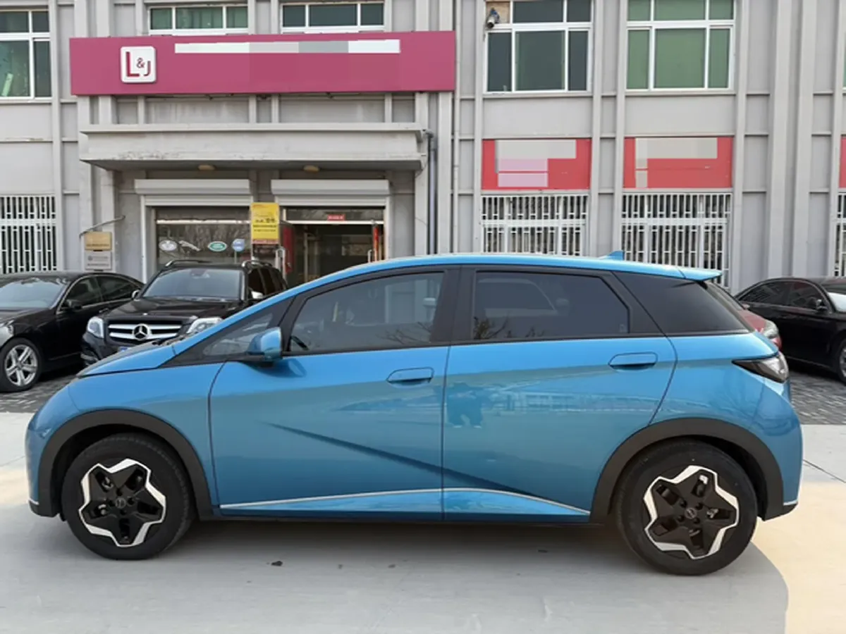 2021 Ford Escort 1.5L 122HP L3 6AT,autocango,china used car exporter,china ev exporter,chinese used car exporter,chinese used ev exporter