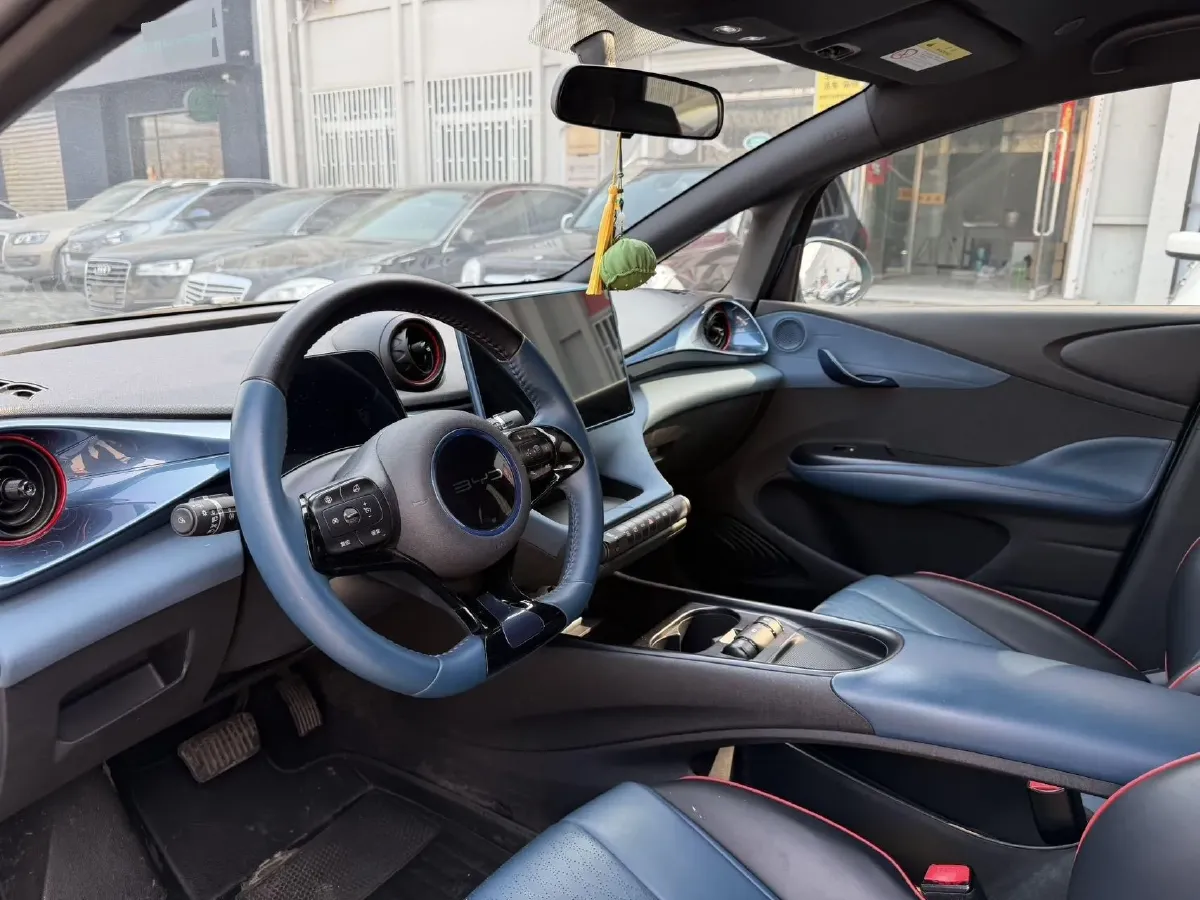 2021 Ford Escort 1.5L 122HP L3 6AT,autocango,china used car exporter,china ev exporter,chinese used car exporter,chinese used ev exporter