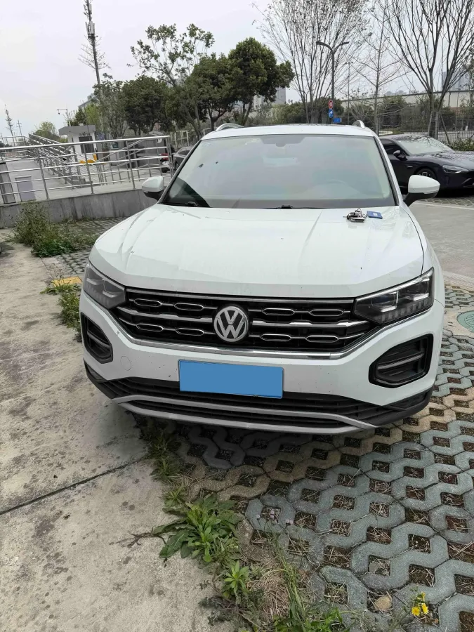 2019 MINI CLUBMAN 1.5T 102HP L3 6AT,autocango,china used car exporter,china ev exporter,chinese used car exporter,chinese used ev exporter