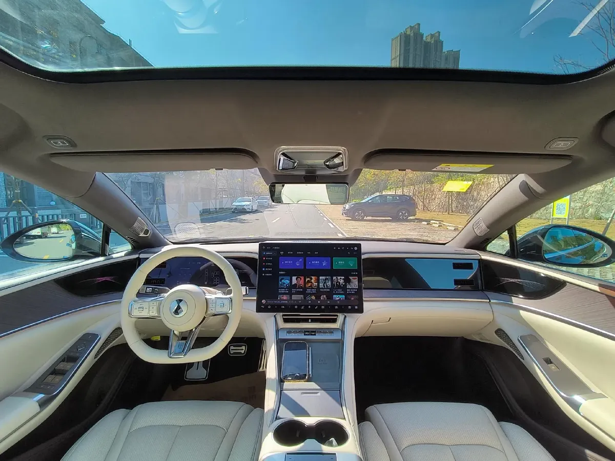 2024 Denza DenzaZ9 2.0T 207HP L4 E-CVT PHEV 38.5KWH,autocango,china used car exporter,china ev exporter,chinese used car exporter,chinese used ev exporter